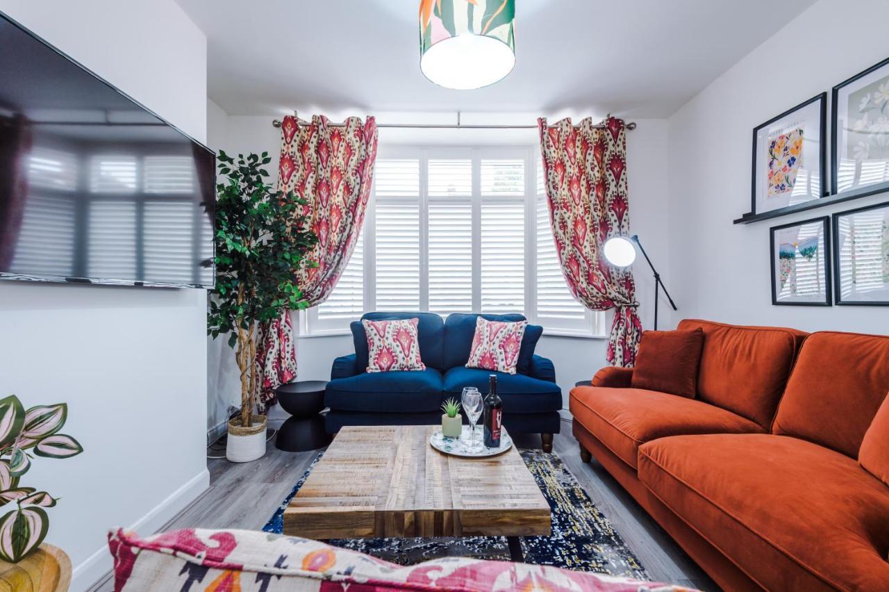 Holiday home Lincroft House - 3bed Luxury Retreat Serviced Away From Coventry
