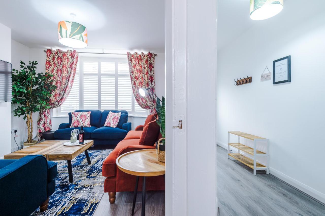 Lincroft House - 3bed Luxury Retreat Serviced Away From Holiday home